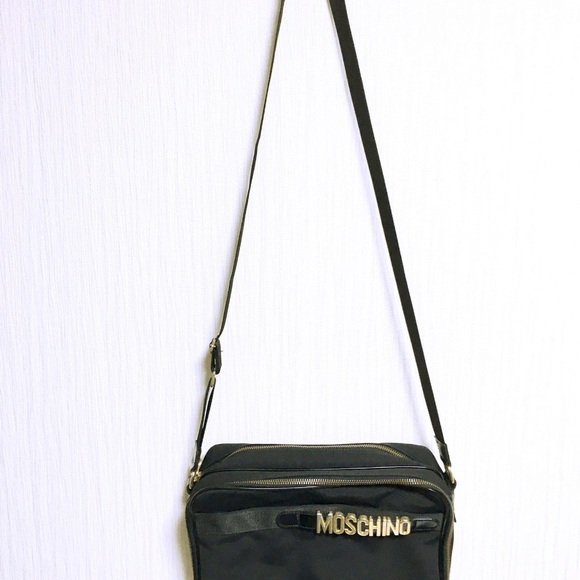 Vintage Moschino Crossbody - Picture 3 of 7